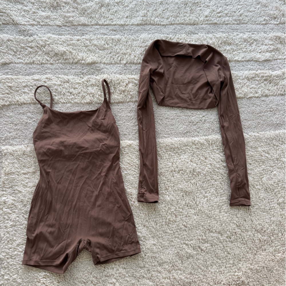 Elysee Onesie and bolero set - Picture 5 of 7